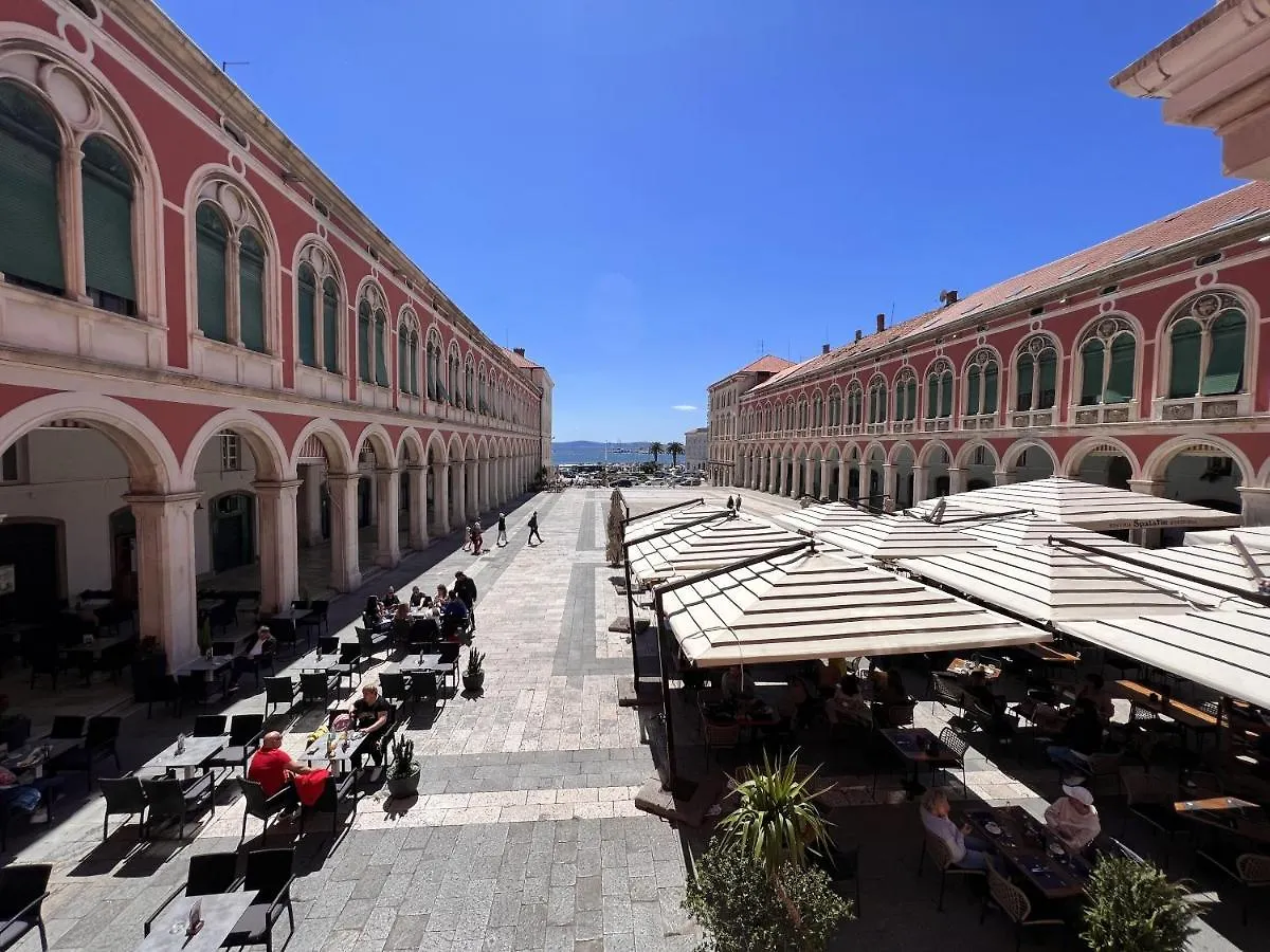 On The Square Suites Σπλιτ 0*,  Κροατία